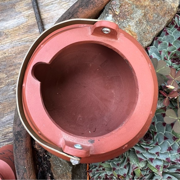 Vintage ceramic burgundy Asian style engraved pottery nesting teapot - Picture 5 of 10